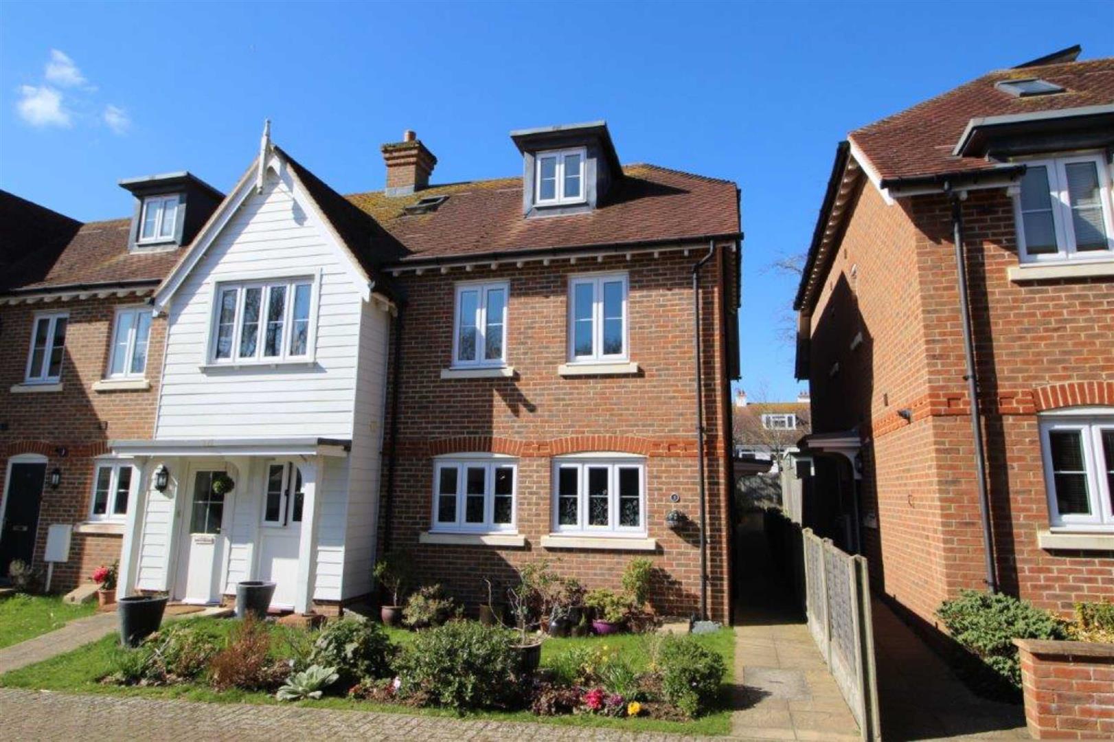 House - Semi-Detached | Hammond Close, Worthing | For Sale